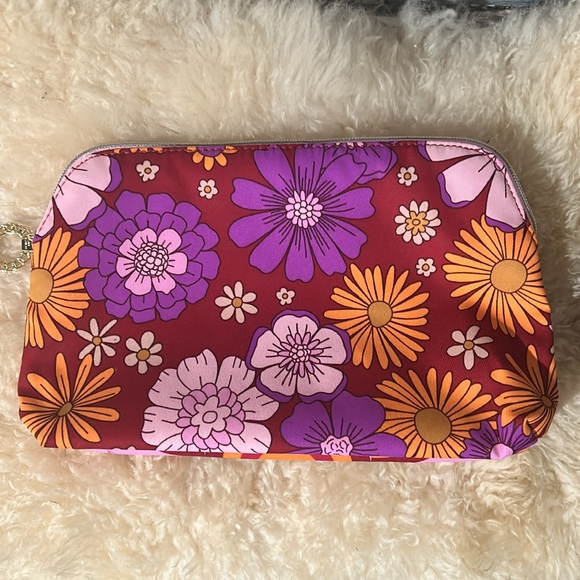 NIB Estee Lauder Pure Color Envy Sculpting Blush Pink Kiss and Bag - Picture 5 of 7